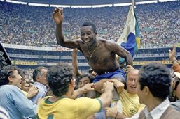 Pourquoi Pelé demeure indépassable