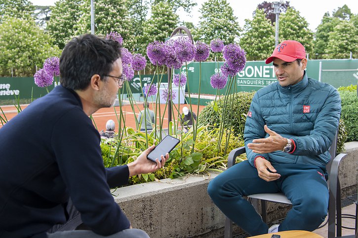Roger Federer a accordé quelques interviews vendredi à Genève © KEYSTONE/MARTIAL TREZZINI