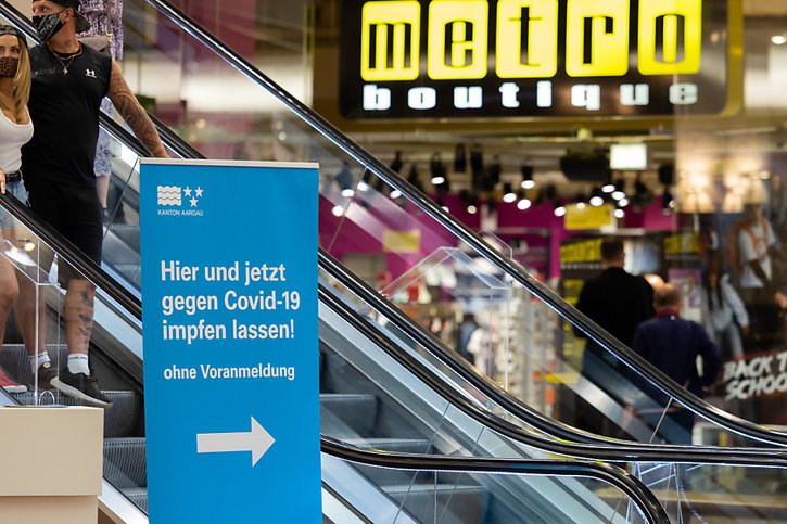 Maisons du Monde, présent dans différents centres commerciaux suisses, s'attend maintenant à observer un recul de ses recettes en 2022. (Archives) © KEYSTONE/CHRISTIAN MERZ