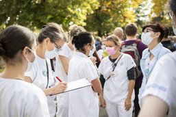 Marches en Suisse pour la Journée internationale des infirmières