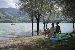 Au bord du lac de la Gruyère, il faut apprendre à cohabiter avec les cyanobactéries