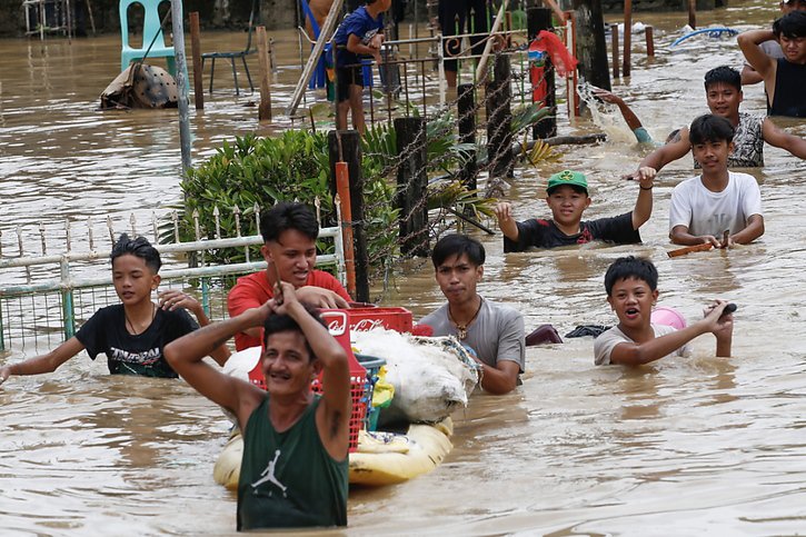 Le typhon a déjà frappé les Philippines cette semaine, faisant six morts. © KEYSTONE/EPA/ROLEX DELA PENA