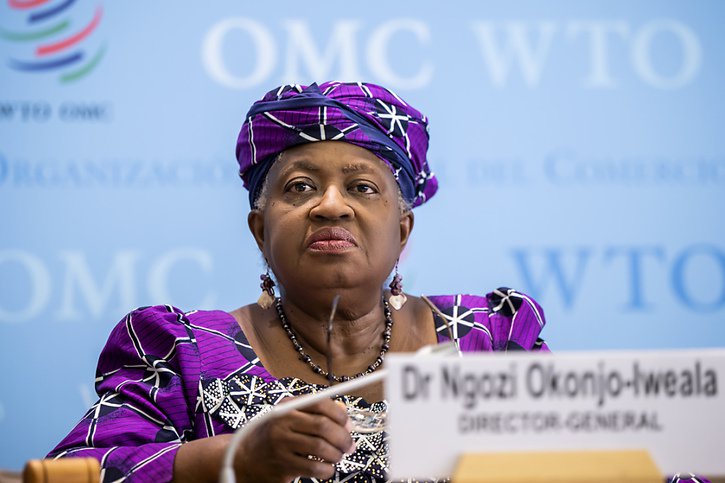 La directrice générale de l'Organisation mondiale du commerce (OMC) Ngozi Okonjo-Iweala souhaite moins de nouvelles restrictions au commerce dans les différents pays (archives). © KEYSTONE/MARTIAL TREZZINI