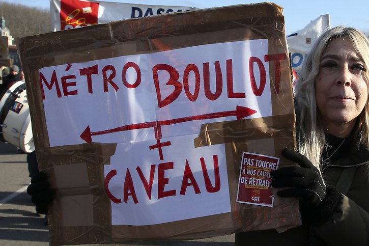 Manifestation contre la réforme à Bayonne, dans le sud-ouest de la France. © KEYSTONE/AP/Robert Edme