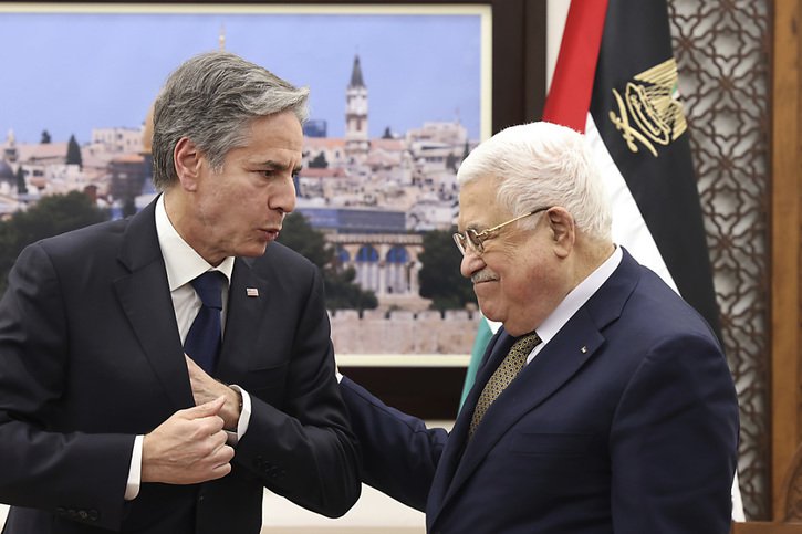 Le secrétaire d'Etat américain Antony Blinken a rencontré le leader palestinien Mahmoud Abbas à  Ramallah. © KEYSTONE/AP/Ronaldo Schemidt