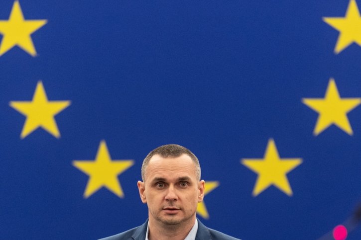 Oleg Sentsov était à Strasbourg en automne 2019 afin de recevoir du Parlement européen le Prix Sakharov (Archives). © KEYSTONE/EPA/PATRICK SEEGER