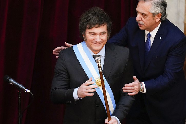 Javier Milei, 53 ans, est devenu le douzième président de l'Argentine depuis le retour de la démocratie il y a 40 ans. © KEYSTONE/AP/Natacha Pisarenko