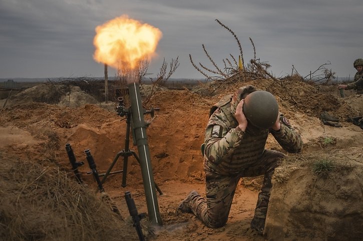 Les troupes ukrainiennes ont enregistré plusieurs revers ces derniers temps face à l'armée russe (archives). © KEYSTONE/AP/Efrem Lukatsky