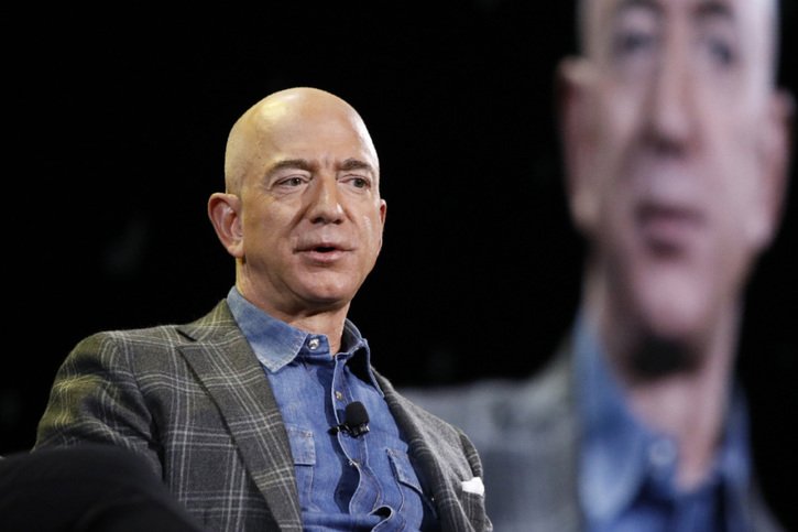 Jeff Bezos ne dirige plus depuis juillet 2021 Amazon, mais reste son plus gros actionnaire (archives). © KEYSTONE/AP/John Locher