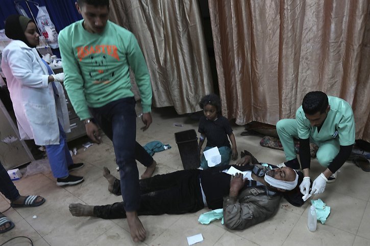 En 24 heures, 71 morts supplémentaires ont été recensés, selon un communiqué du Hamas, qui fait état de 75'092 blessés en près de six mois de guerre. © KEYSTONE/AP/Adel Hana