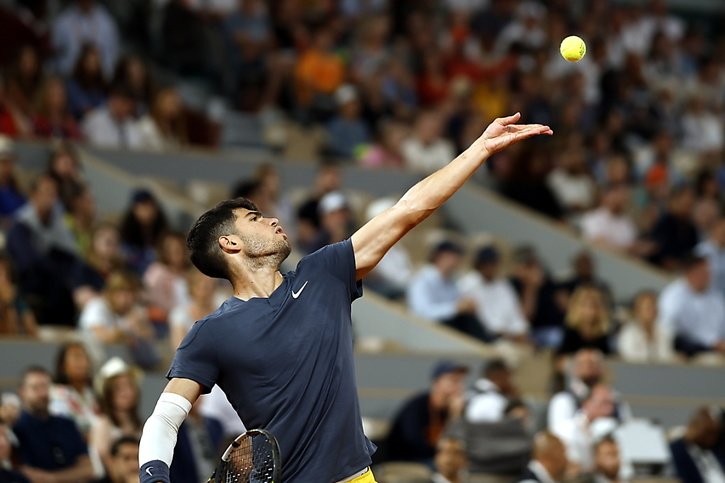 Demi-finaliste l'année dernière, Carlos Alcaraz a bien commencé son tournoi de Roland-Garros. © KEYSTONE/EPA/YOAN VALAT